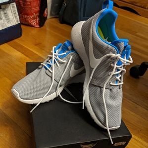 NikeID ladies sneakers